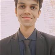 Bonjour, je m'appelle Kaushik et j'enseignerai l'anglais aux étudiants de collège/lycée